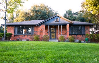 Building Photo - 6581 Patrick Dr