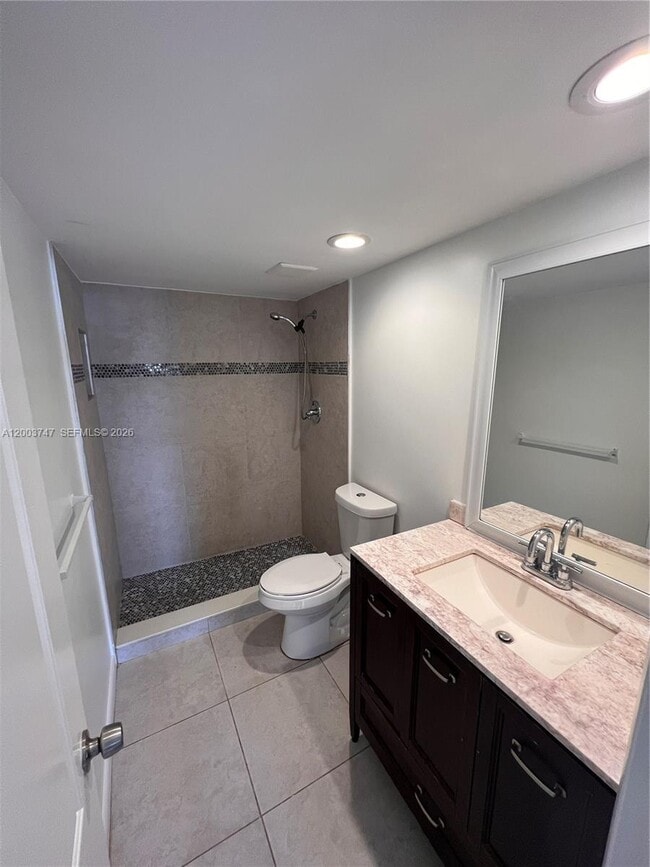 Building Photo - 15221 NE 6th Ave