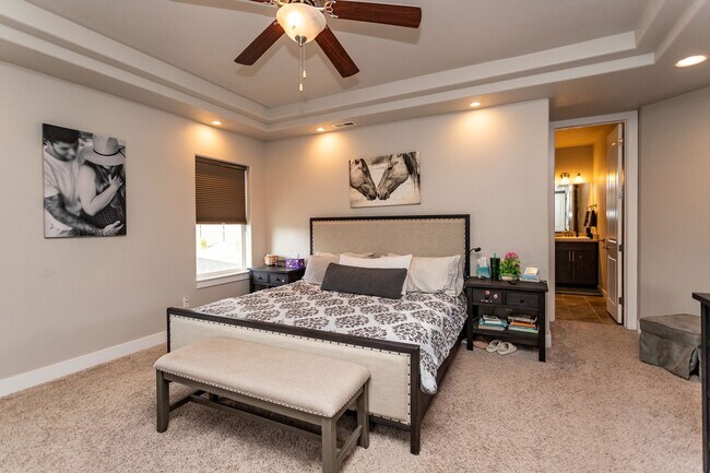 Building Photo - 11560 Spectacular Bid Cir