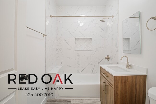 Building Photo - 330 N Genesee Ave