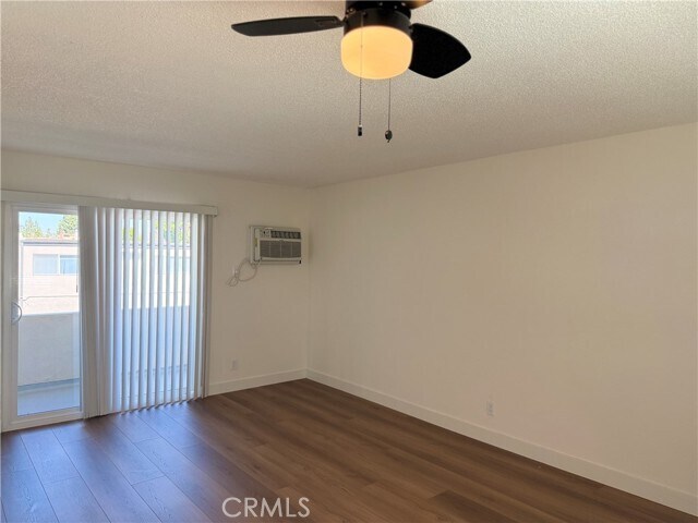 Building Photo - 18657 Collins St