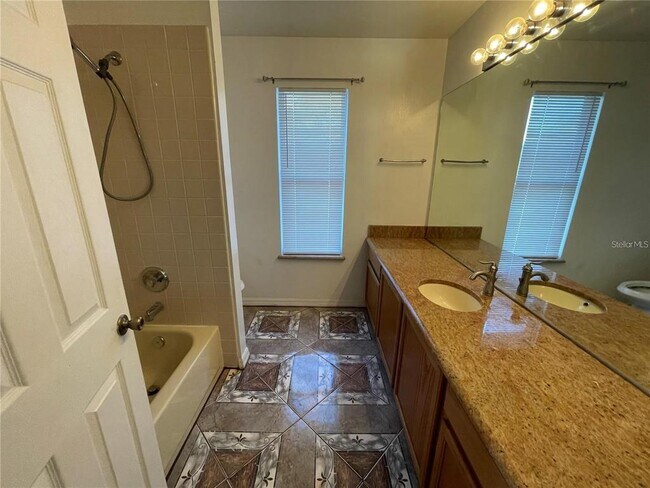 Building Photo - 8581 Fort Thomas Wy