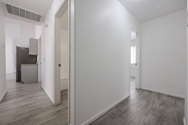 Building Photo - 4Bed/2Bath House in Buckeye! Move-In Ready on 06/04/2026!