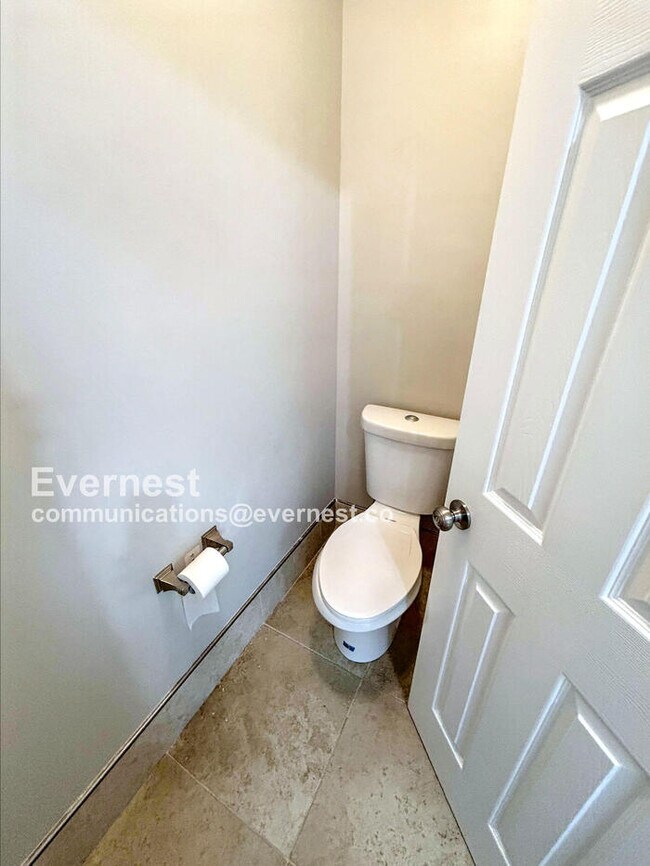 Building Photo - 3567 Montwood Ct