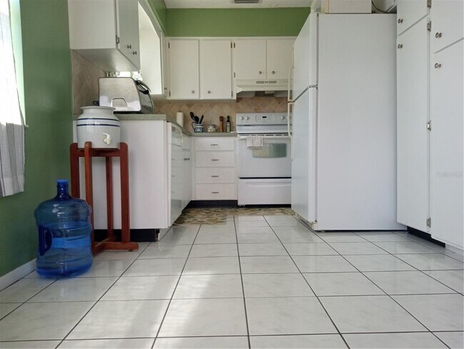 Building Photo - 330 Brandywine Dr
