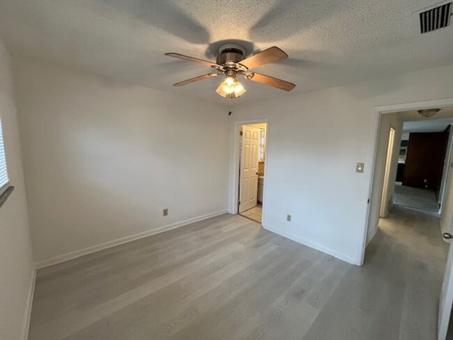 Building Photo - Nice 3 Bedroom 2 Bathroom House in Little Rock, Arkansas