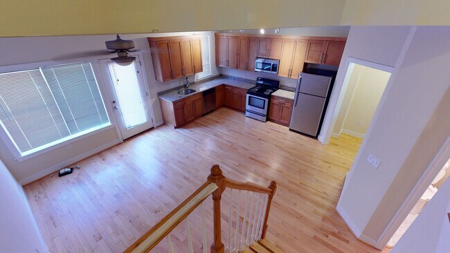 Building Photo - 3027 Park Ave