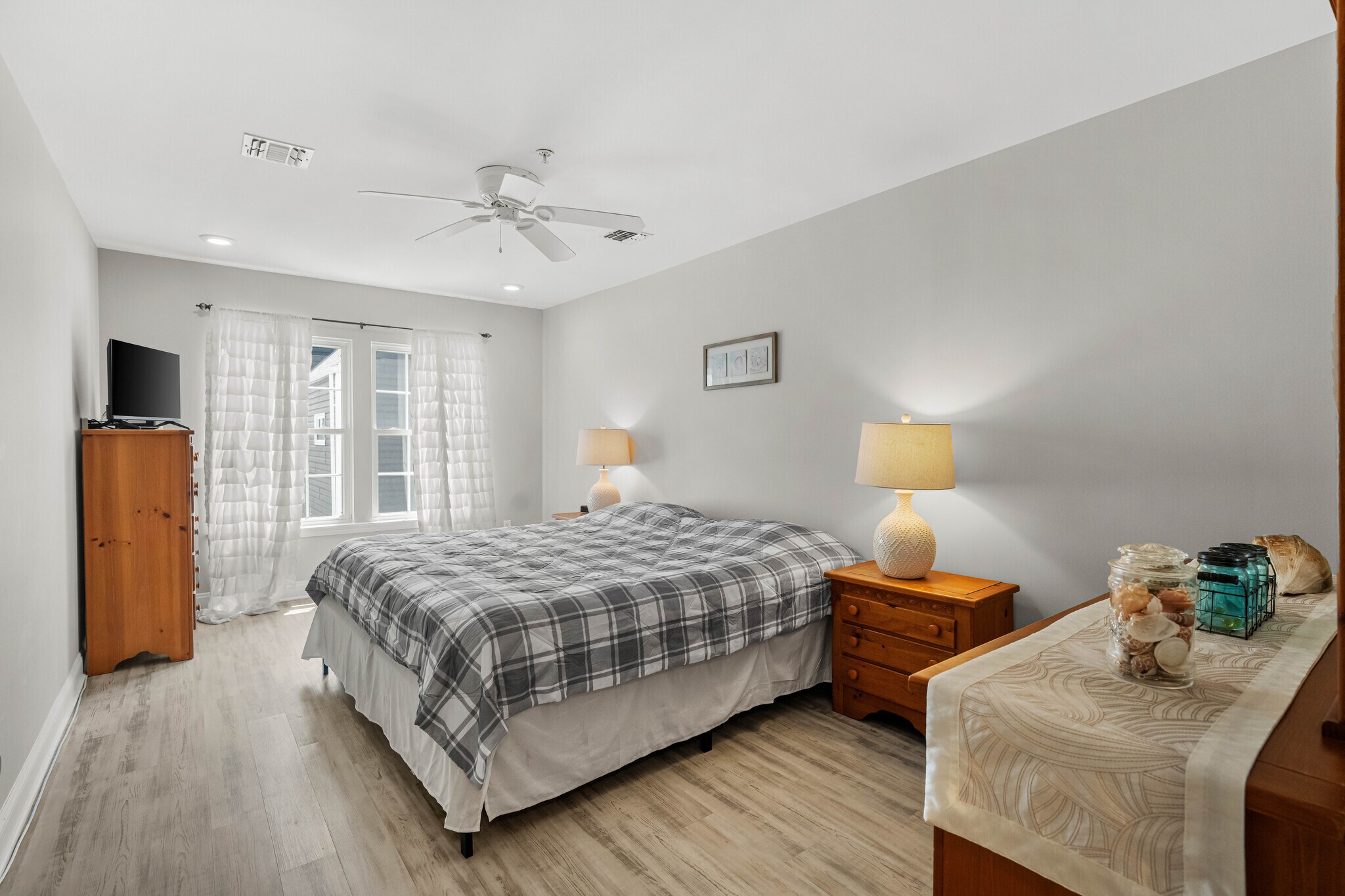 Pimary Bedroom - 15 Sumner Ave