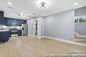 Building Photo - 1571 Lakeshore Dr