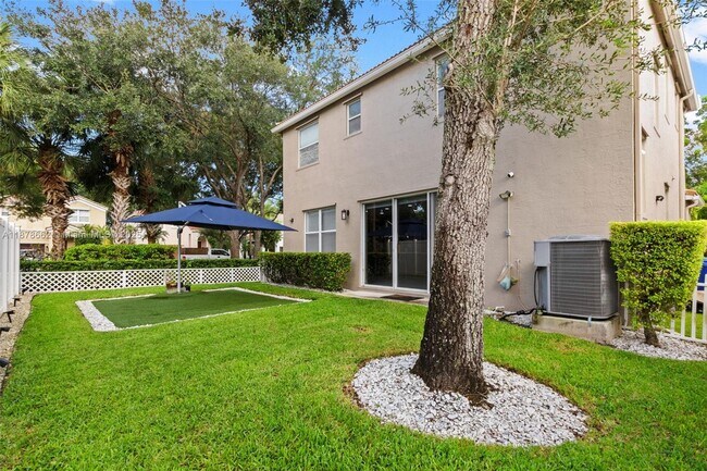 Building Photo - 15816 SW 48th Manor