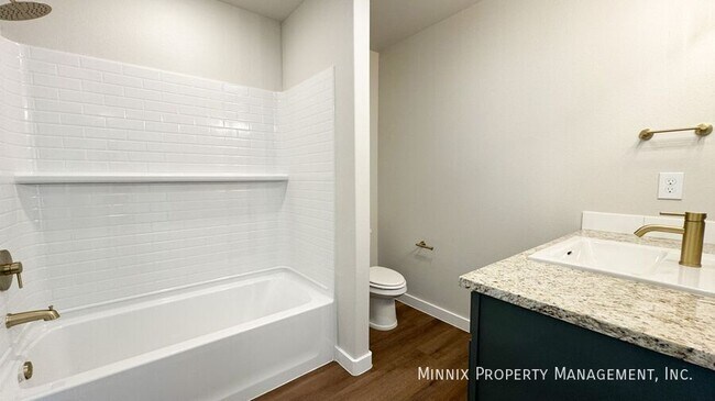 Building Photo - 2136 Kokomo Ave