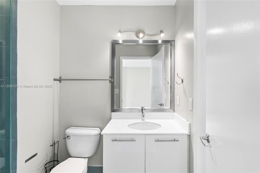 Building Photo - 92 SW 3rd St