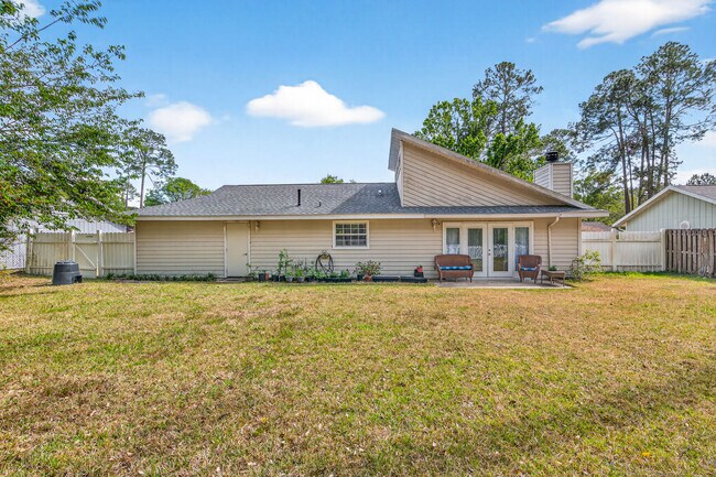 Building Photo - 4604 NW 44th Pl