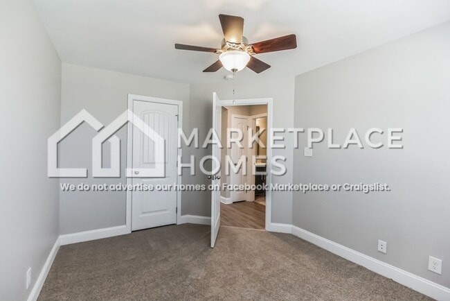 Building Photo - 534 Somerset Ln