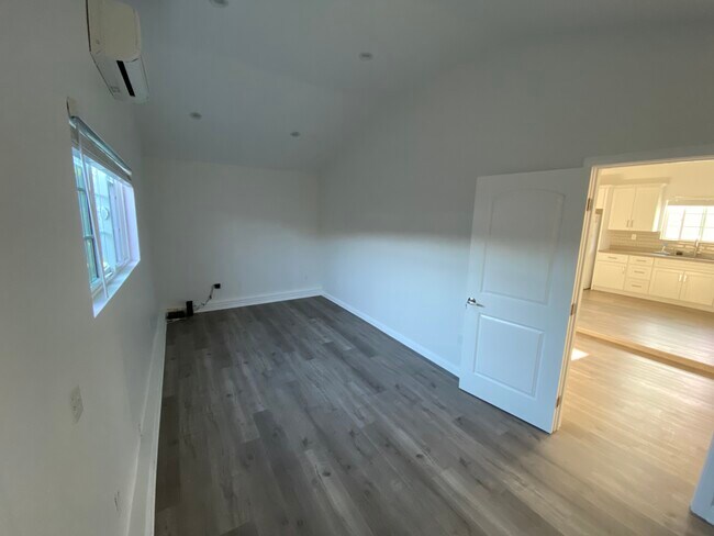 Building Photo - 22850 Erwin St