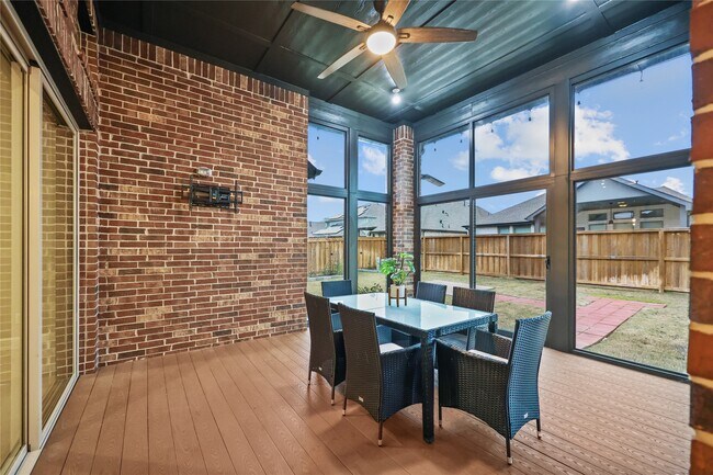 Building Photo - 28227 Cedar Peak Dr