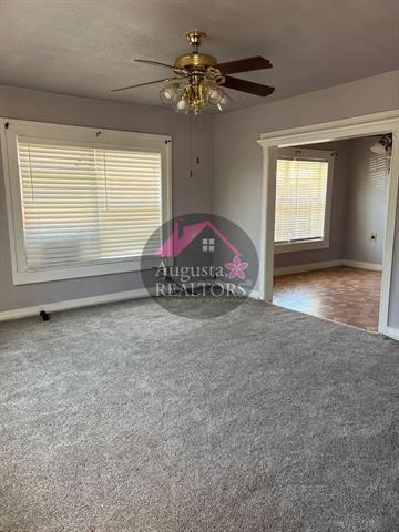 Building Photo - 507 E Ave B