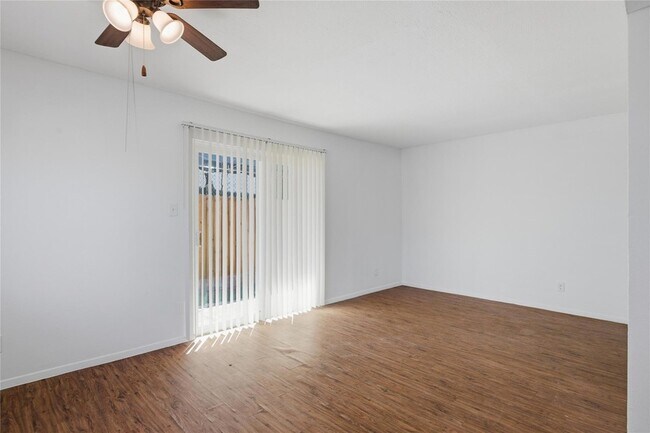 Building Photo - 2703 Windswept Cove