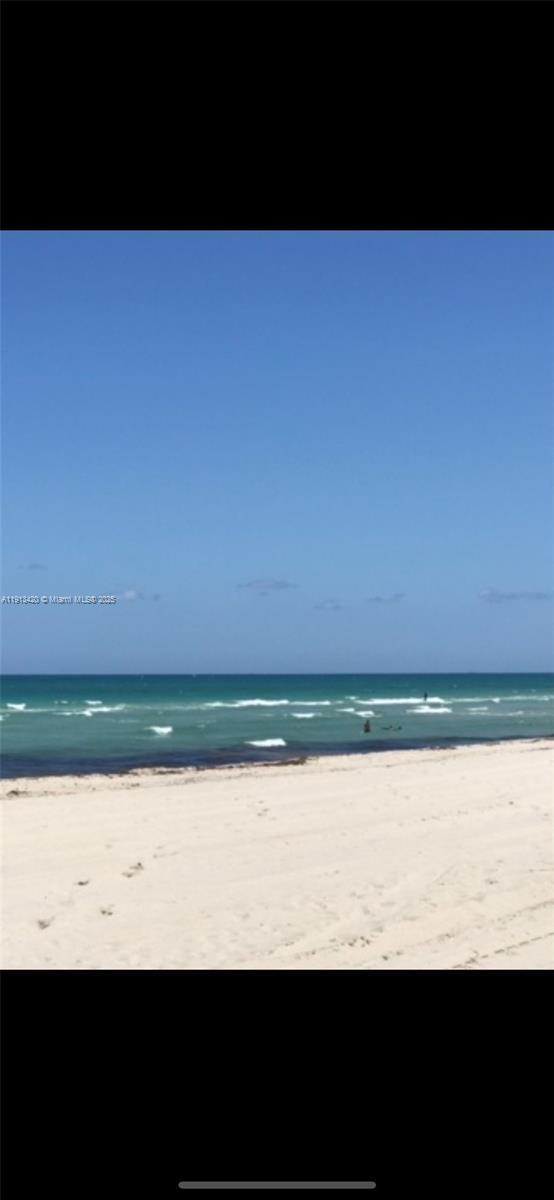 Building Photo - 8233 Harding Ave