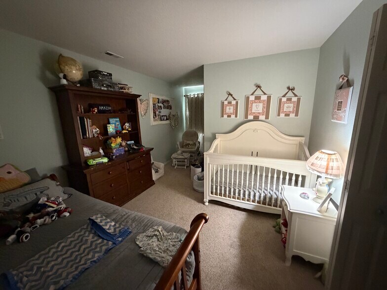 2 of 3 bdrm - 1719 SW San Mateo Ter