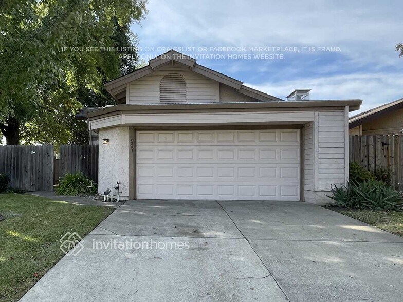 Primary Photo - 7001 Sprig Dr