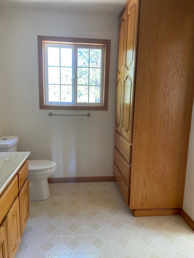 Building Photo - 2673 Wailaki St