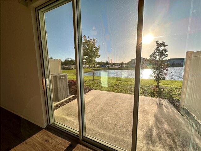 Building Photo - 10718 Silk Tree Ct