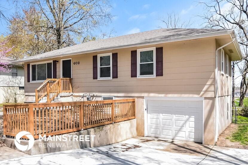 Primary Photo - 602 Linwood St