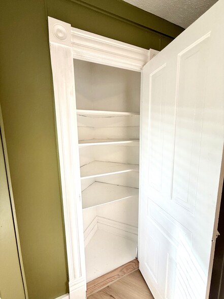Pantry - 1054 Vance Ave