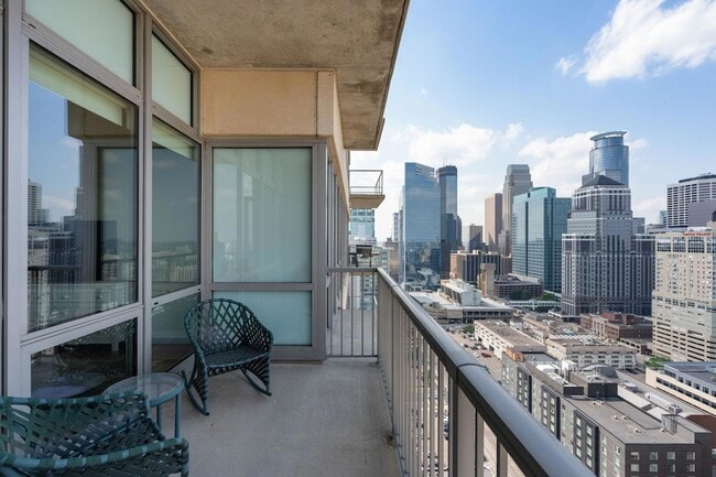 Building Photo - 929 Portland Ave