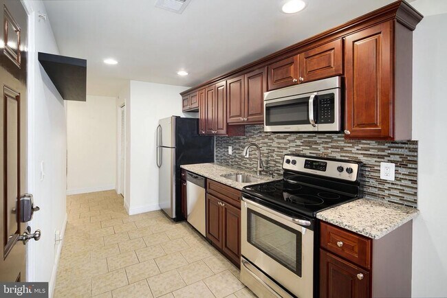 Building Photo - 1510 Brown St