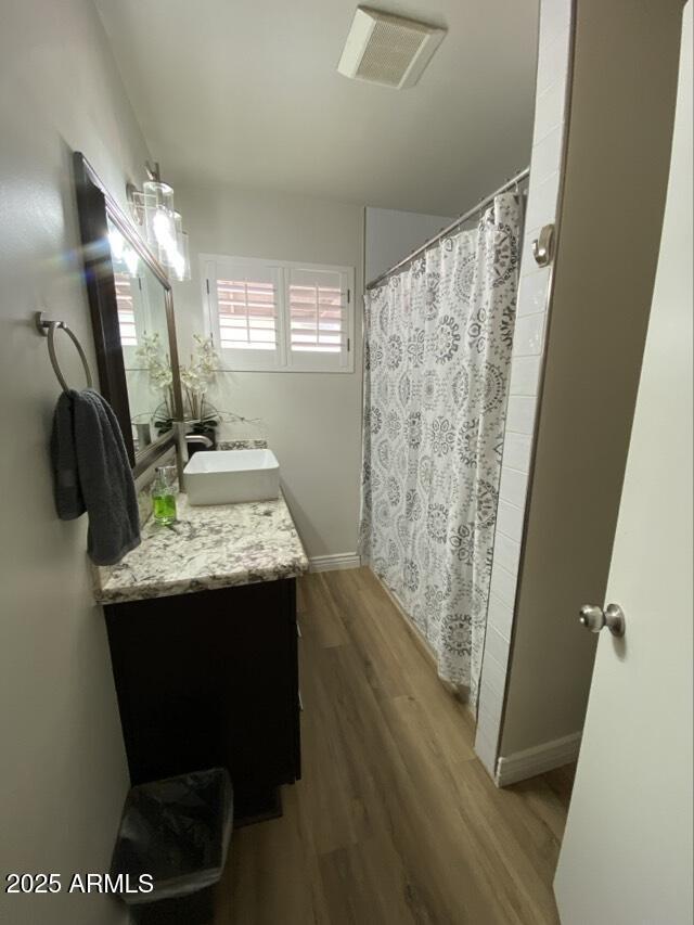 Building Photo - 2012 W Indianola Ave