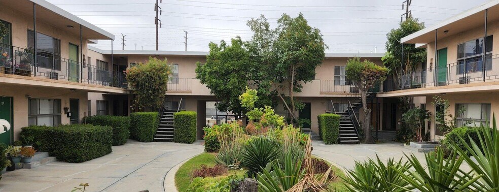 Primary Photo - 4141 Eagle Rock Blvd