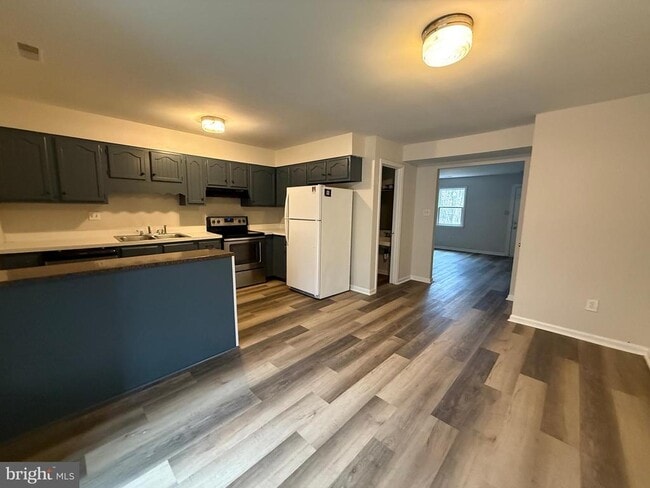 Building Photo - 4 Manchester Ct