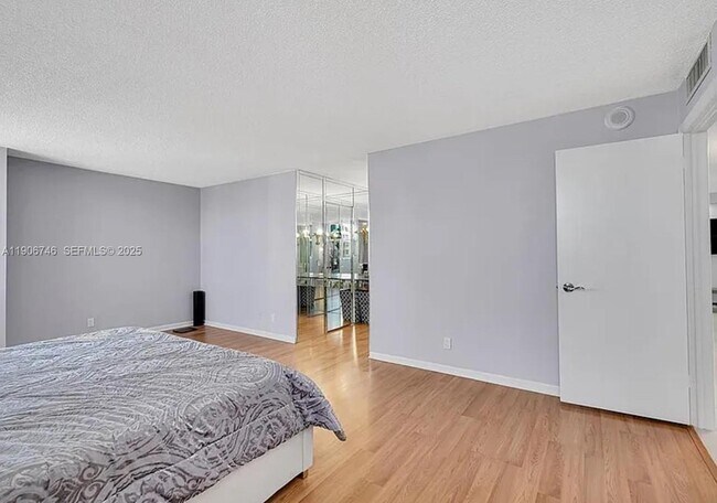 Building Photo - 1880 S Ocean Dr