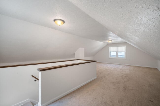 Building Photo - 3731 N 39th St