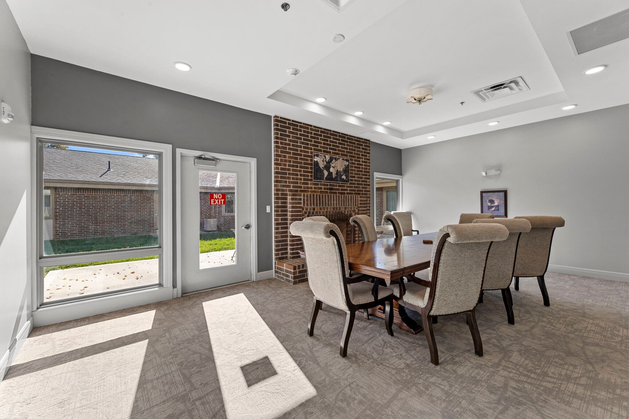 Building Photo - 2900 NE Kendallwood Pkwy