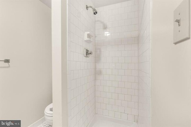 Building Photo - 10855 Lockwood Dr