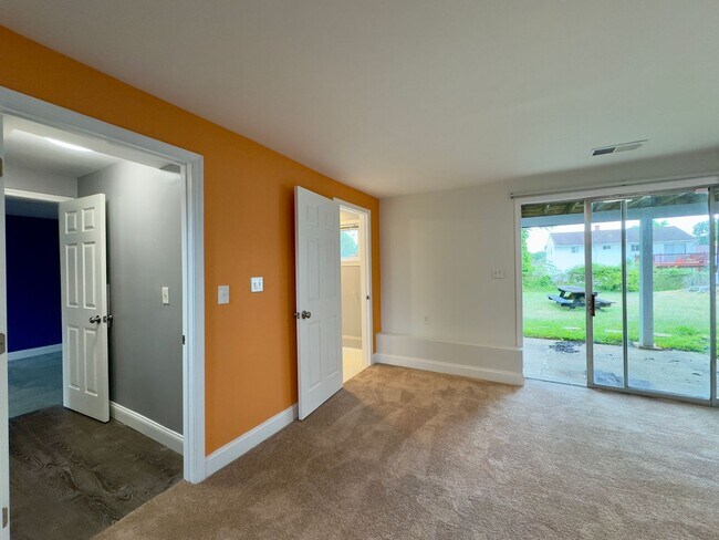 Building Photo - Charming 4 Bedroom/2 Bathroom Home with Large Backyard in Randallstown, MD!