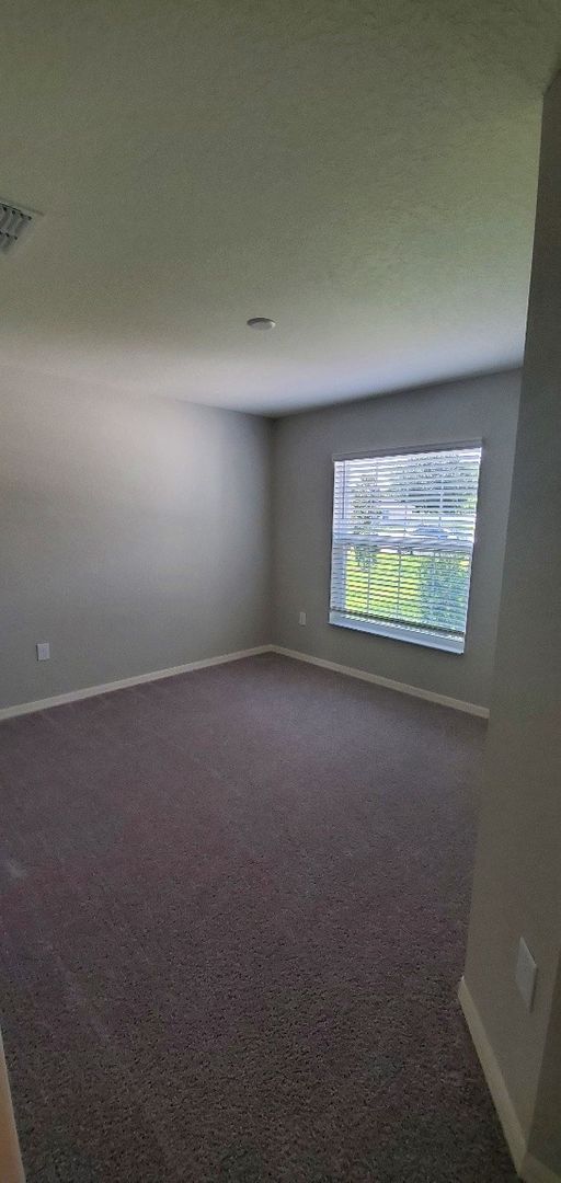 Building Photo - 4-Bedroom, 2-Bathroom in Winter Haven ***MOVE-IN SPECIAL/50% OFF 2ND MONTH!!***