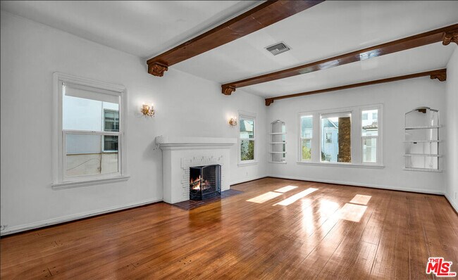 Building Photo - 6369 Orange St