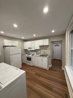 Building Photo - 345 Krams Ave