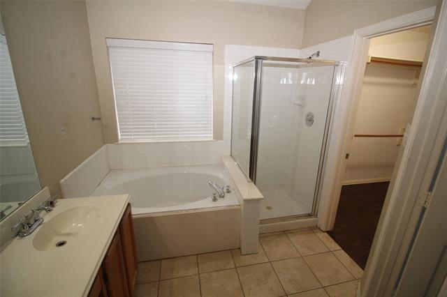 Building Photo - 10813 Copperwood Dr