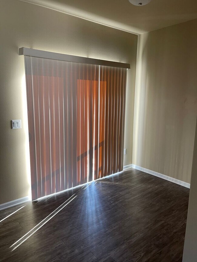 Building Photo - Great Home Available Johnston Schools