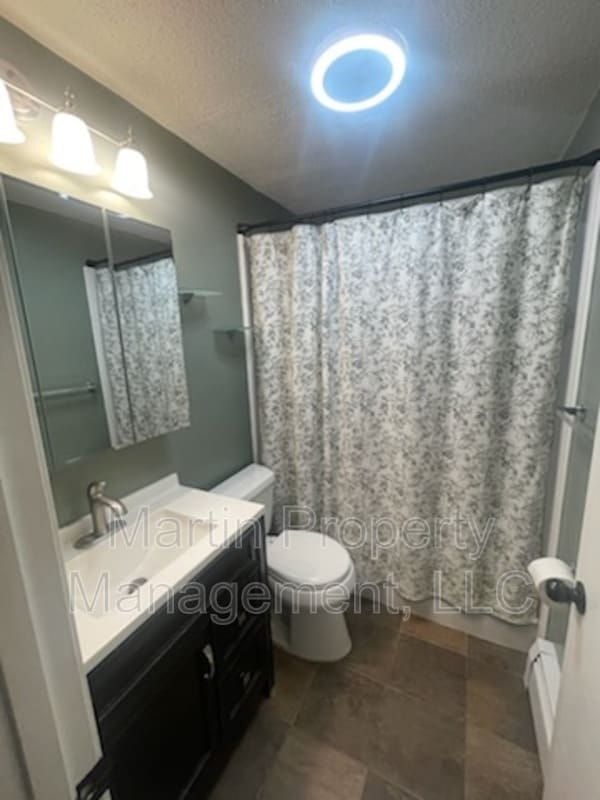 Building Photo - 40 Main St