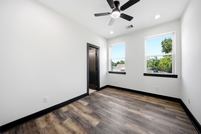 Building Photo - 7818 Hanfro Ln