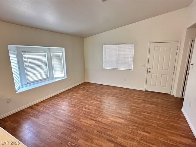 Building Photo - 5290 Panguitch Dr