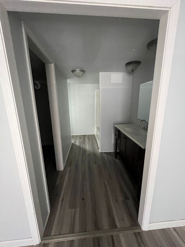 Building Photo - Black Creek Living 2
