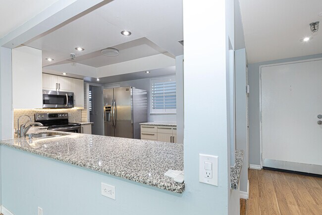 Building Photo - 6500 NW 2nd Ave