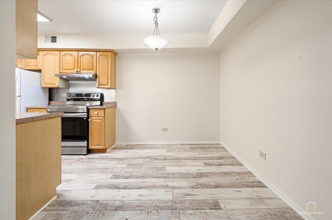 Building Photo - 909 Buccaneer Dr